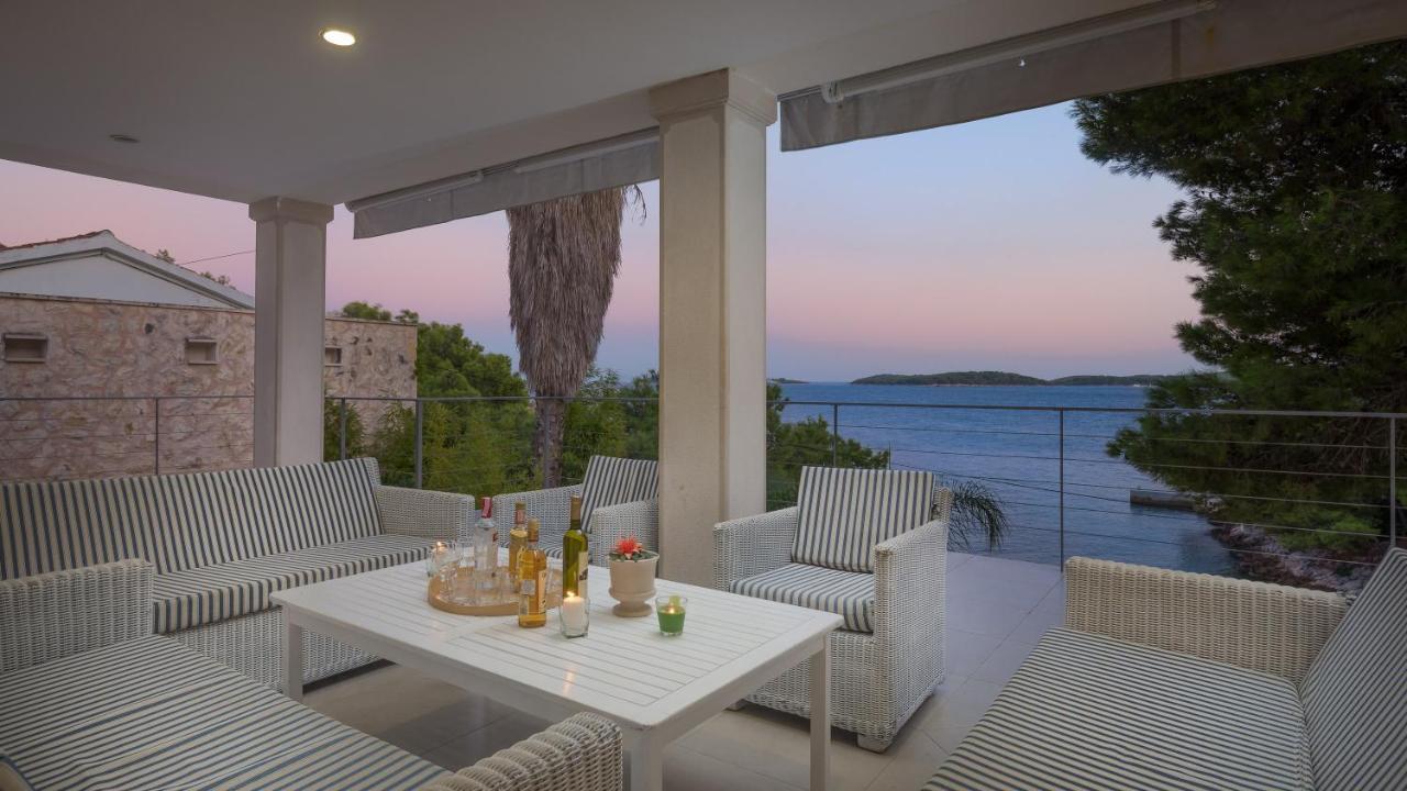 Villa Oceanus Hvar Town Esterno foto