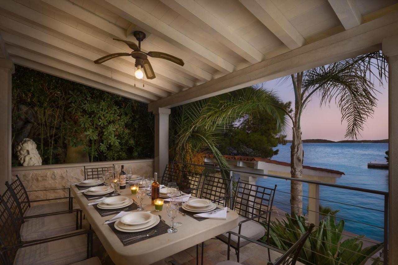 Villa Oceanus Hvar Town Esterno foto